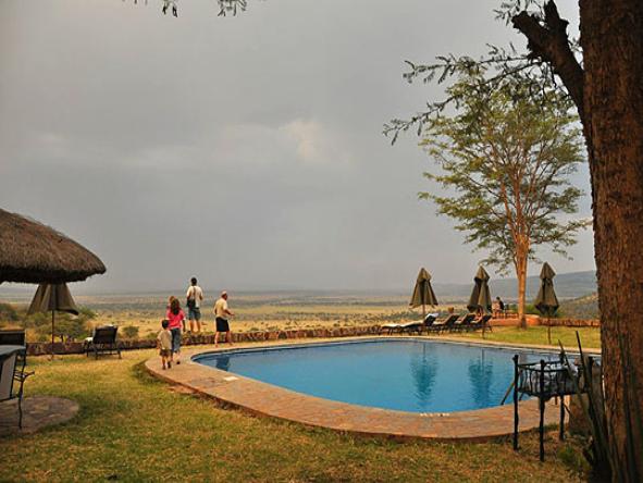 Serengeti Sopa Lodge - Pool2